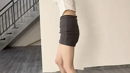 An Office Lady, After Work, Secretly Asks Her Host for a Job Appointment Behind Her Boyfriend's Back