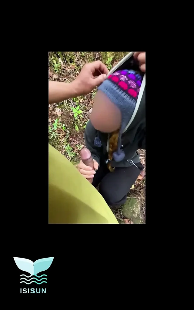 Erkek arkadaşım ve ben üniversite gezisi sırasında umumi tuvalette seks yaptık