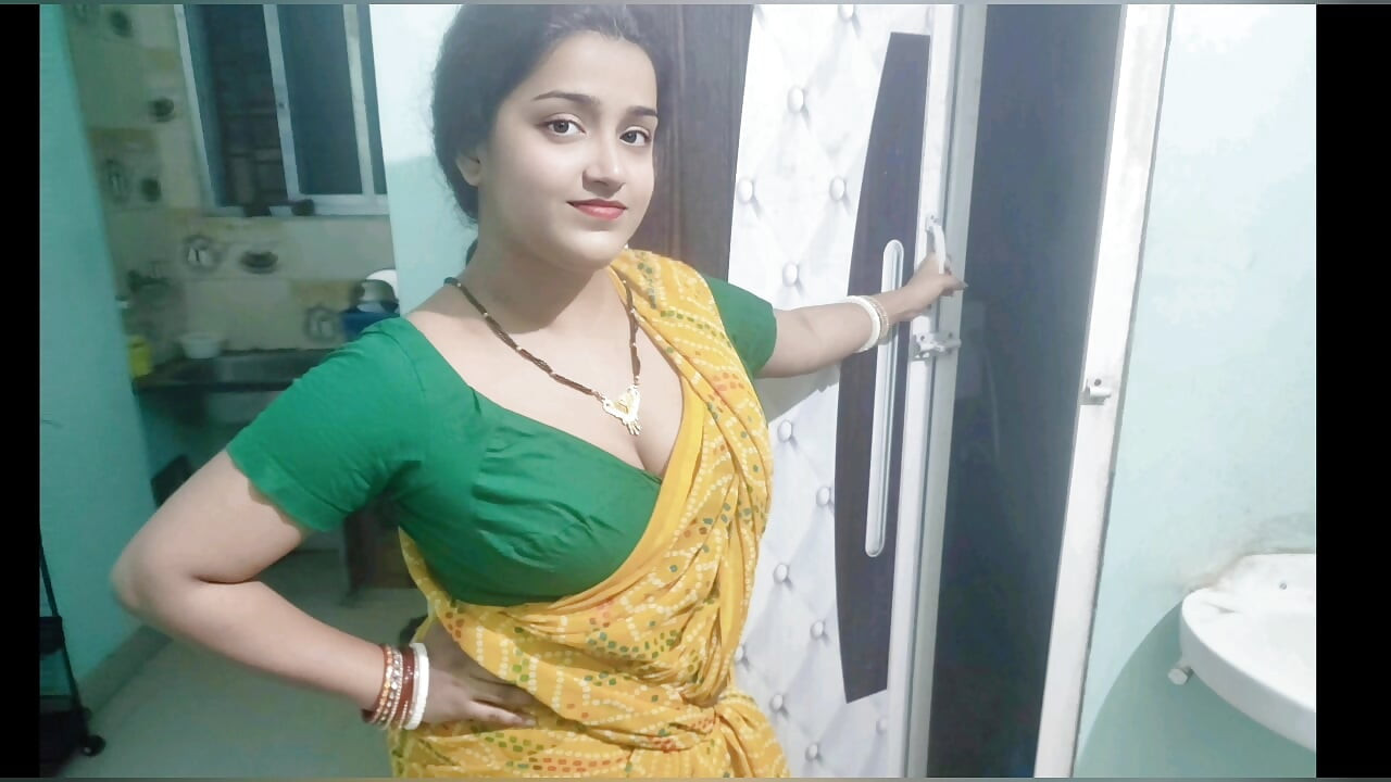 Aunty mai to bas Flat dekhne aaya tha, aap chuchi kyu dikha rahi hain