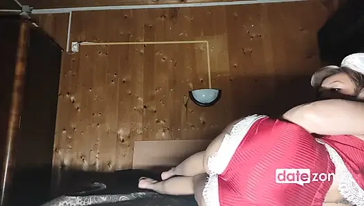 Seksi tavşan kız amına mastürbasyon yapıyor