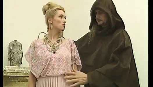 Azgın keşiş Rasputin çekici sarışın Rus prensesi sikiyor