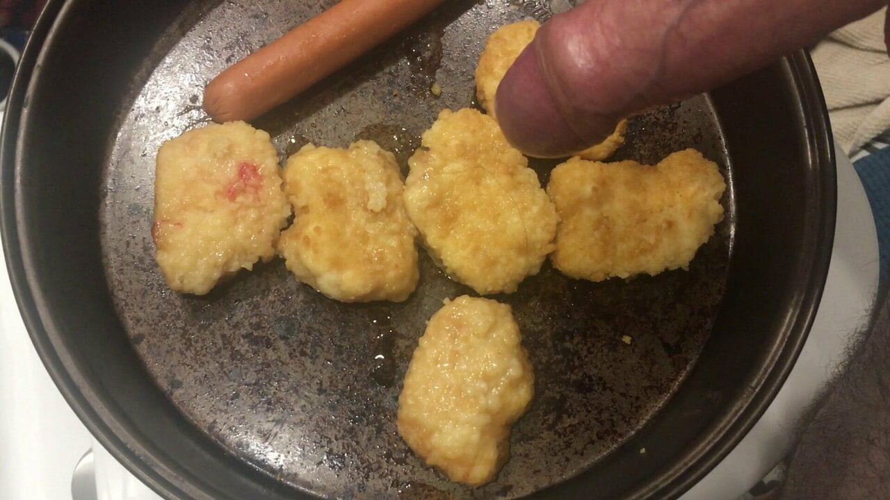 nuggets yemek pissing