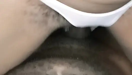 O şişman yarağa biniyor