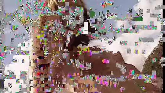 Masum görünümlü sarışın kıllı göğüslerini tercih ediyor