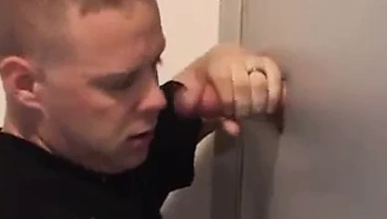 Gloryhole 7'de askerler