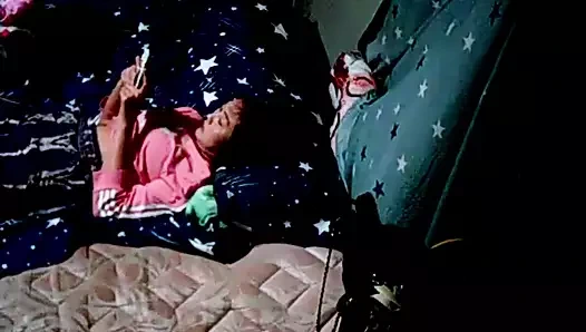 Kız arkadaşın evde yalnızken 305