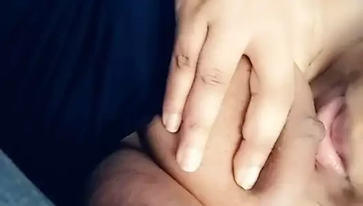 Marilyn göğüsleri ile oynama