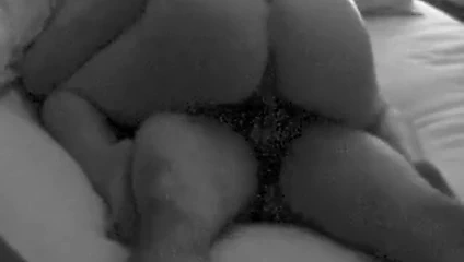 Mrs b&amp;w binmek meme uçları kenetli