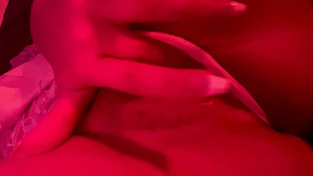 Я люблю трахать себя пальцами