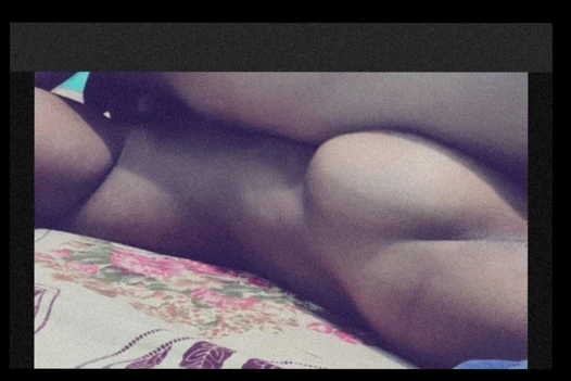 Bangladeşli kız ilk kez sert sikişiyor