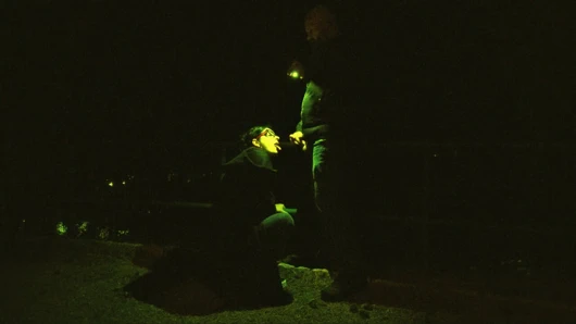 Bir amcığın erkek dikkatini ve doğrulama için ne yapacağının başka bir iyi örneği