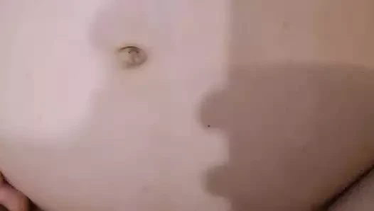 Hamile evli kadın sikiliyor ve fışkırtıyor