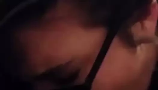 Büyük siyah horoz boğaz