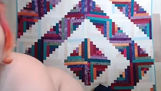 Şişman emo bbw genç masturbates ve cums üzerinde kam