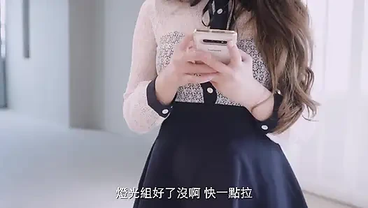 Utangaç Çinli kız yarak için çıldırıyor - sapık orta yaşlı seksi kadınlar