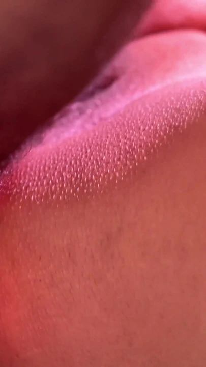 İri güzel kadın minibüsüme özel bir daveti takip ediyor