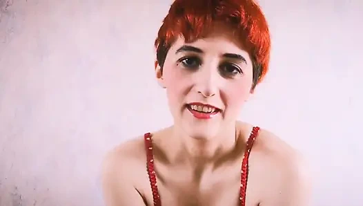 Kadın kılıklı olduğunu kabul et