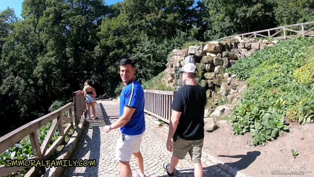 Jenny'nin baş amigo zuzu sweet seçmeleri! Dışarıda sikiliyor ve üçlü seks