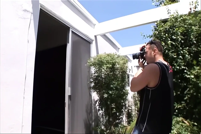 Büyük penisli genç adam