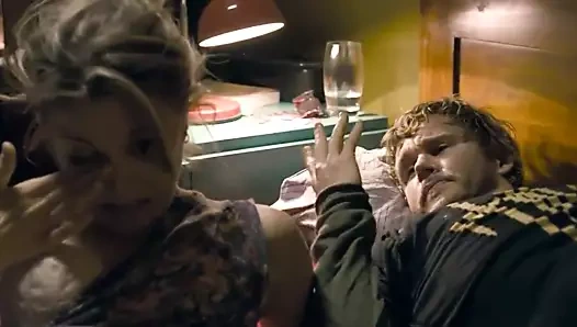 Bojana novakoviç Başlarken cummed üzerinde