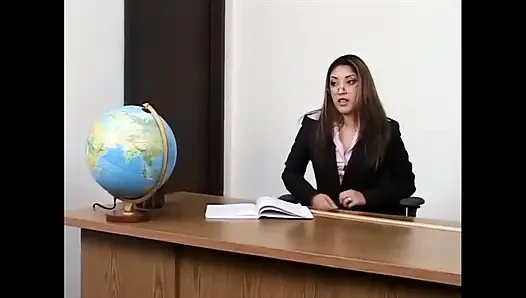 Güzel memeli seksi sekreter sikiliyor ve boşalıyor