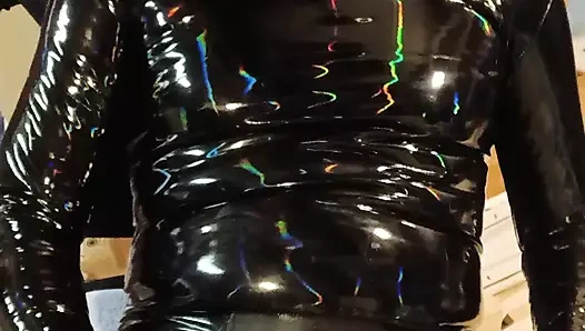 Lateks takım elbiseli ve maskeli boşalma