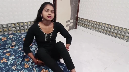 Şehvetli Desi Bhabhi Devar'ı Mastürbasyon Yaparken Yakaladı - Tutkulu Hardcore Seks