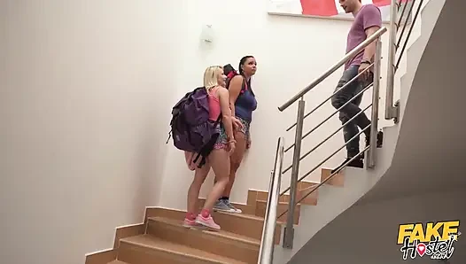 Sarışın ve esmer arasında