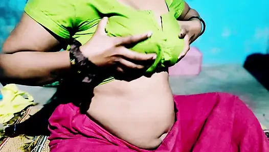 Hintli ateşli yenge tam çıplak vücut büyük göt, büyük göğüsler