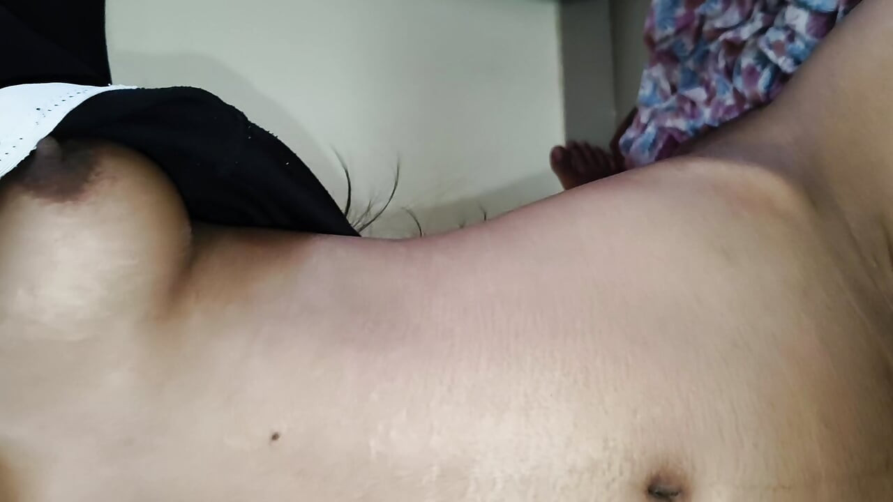 Hintli kız sert