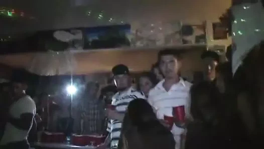 Parti bebek oral seks ve kahrolası Hardcore sürtük