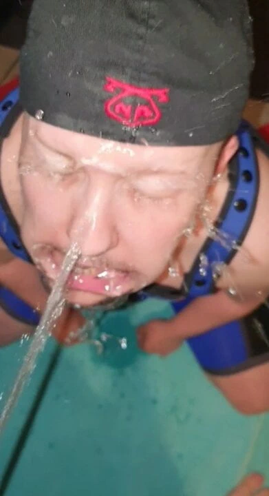 esnemeler işemek domuz