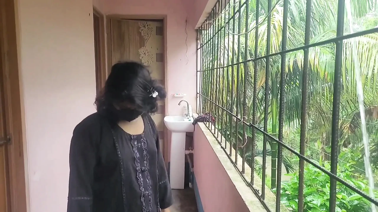 Viral X-rated video involving a Bangladeshi maid.