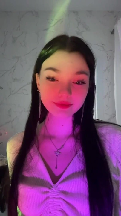 VioletBenson videosu