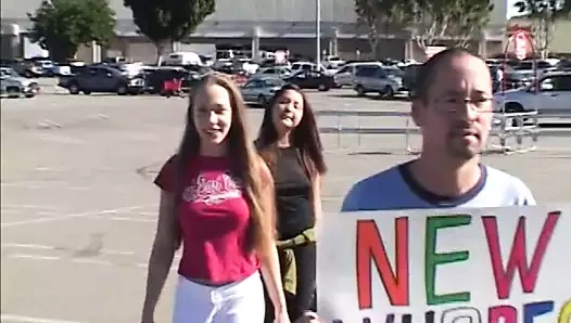 iki esmer fahişeler unutulmaz orgazm için büyük dick sürme vardır