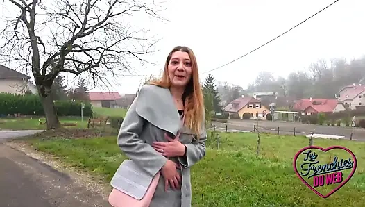 Jessie iki kadın bir üçlü grup sekste amını siktiriyor