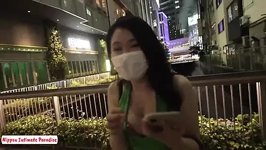 Kışkırtıcı bir mesaj karşılıklı merakla sınırlar bulanıklaşırken oyuncu keşfine yol açıyor