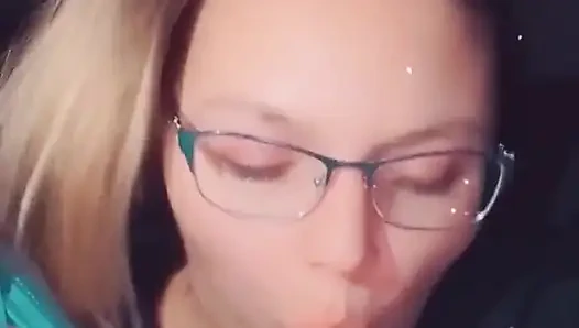 Çalışırken yarağını emiyor, emmeli ve çalışmalı