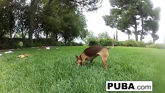 Natasha Nice ve Alison Tyler birbirlerini yalıyor ve parmaklıyor