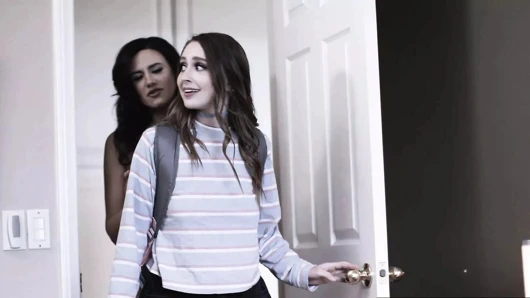 Yetişkin zaman - hamile kız laney grey büyük anal alır! ırklararası çıplaklar çift tarafından becerdin!