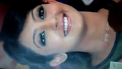 hunk tarafından Kannadaca aktris aindrita