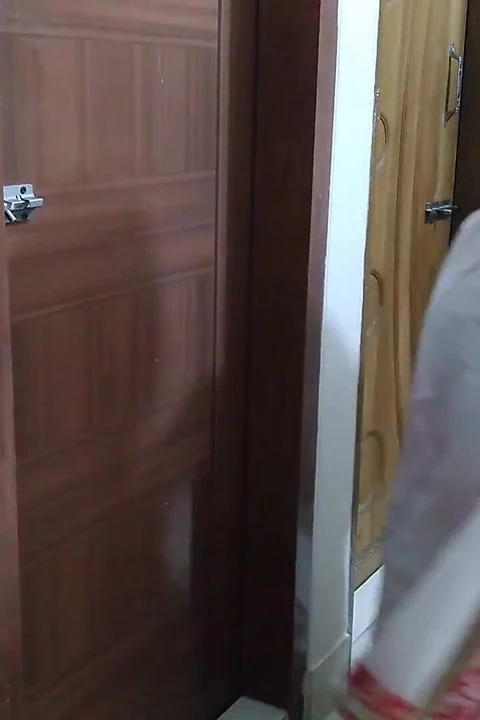 Tamil ateşli teyze üvey oğlu tarafından sikiliyor