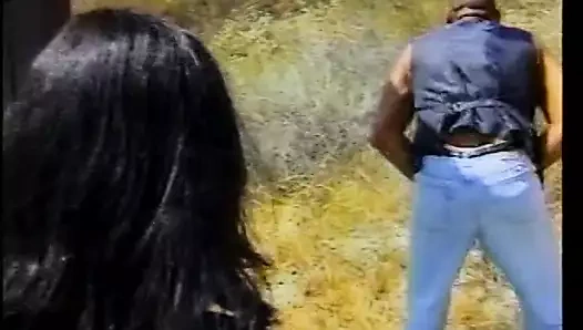 O sürmeden önce azgın siyah kaltak derin boğazlar damızlık aleti