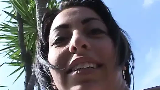 tatlı KEDİ ve göt kazığa ile sert siyah çubuk