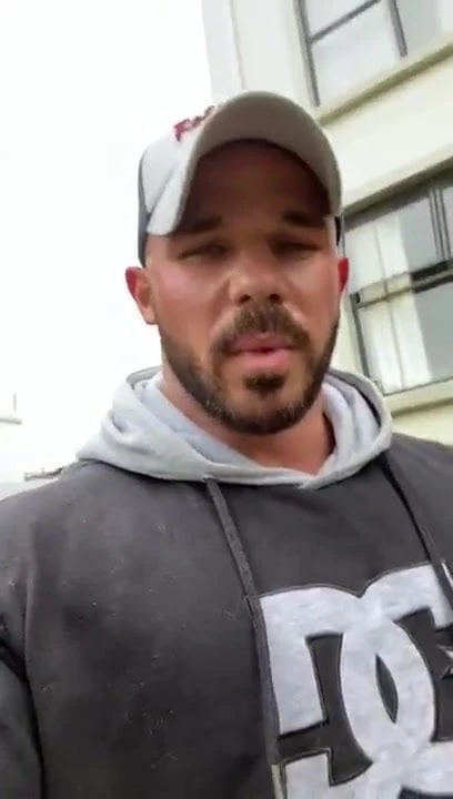 Düz nakit baba, cüzdanınızda .... yeni bir delik açar