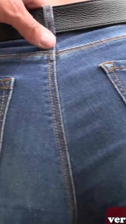Mallorca'da tatilde iki kadının açık havada Alman oral seksi | Klip 2