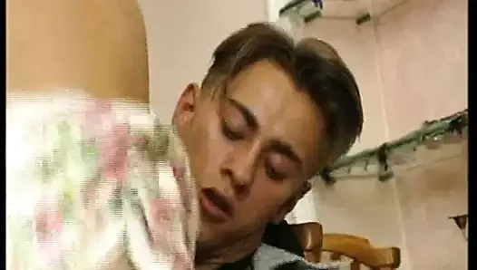 Nach dem Faschingsumzug von einem Cowboy gefickt worden