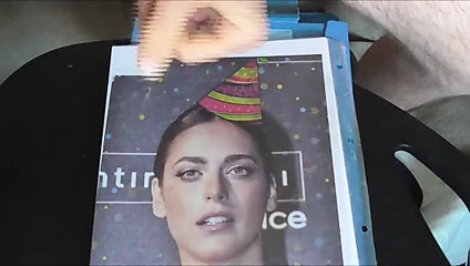 Miriam leone mutlu yeni yıl haraç