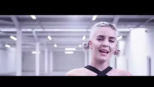 Xpbicta devasa hannah