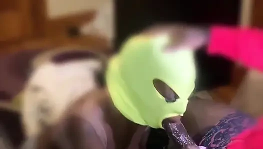 Noel Tırnakları Yarağımda Iyi Görünüyor